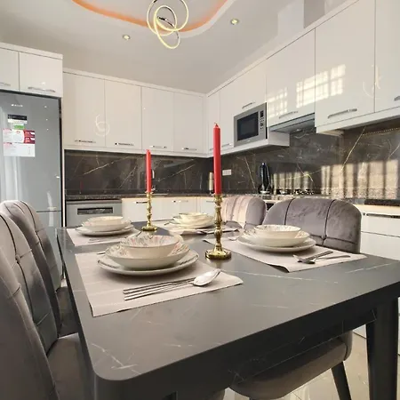 Yekta Blue 3 By Newinn Apartment *